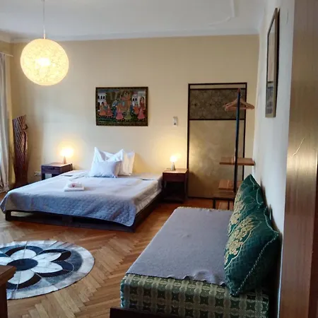 Arte Vida Boutique Guesthouse Apartment